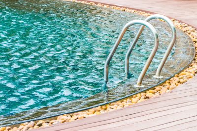 Mise en eau d'une piscine polyester réalisée par Aqua Pensez-Vous près de Toulouse
